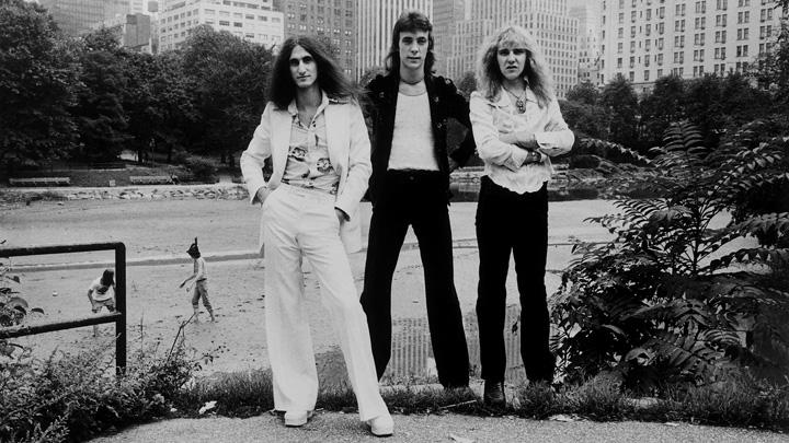 That Time Rob Made Sabrina Listen to Rush: "I Hate Them So 